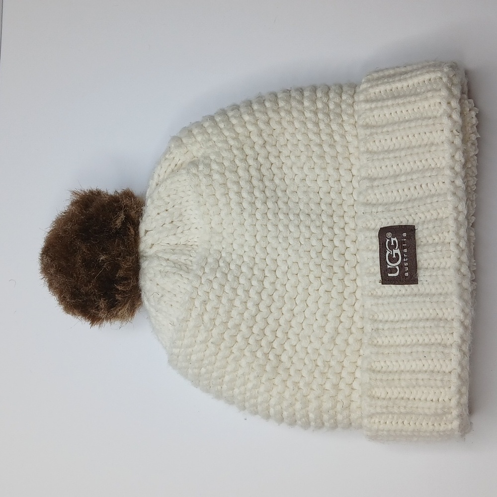 Ugg Knit Ribbed Cable‎ Beanie Hat Faux Fur Pom Fleece Lined Beige